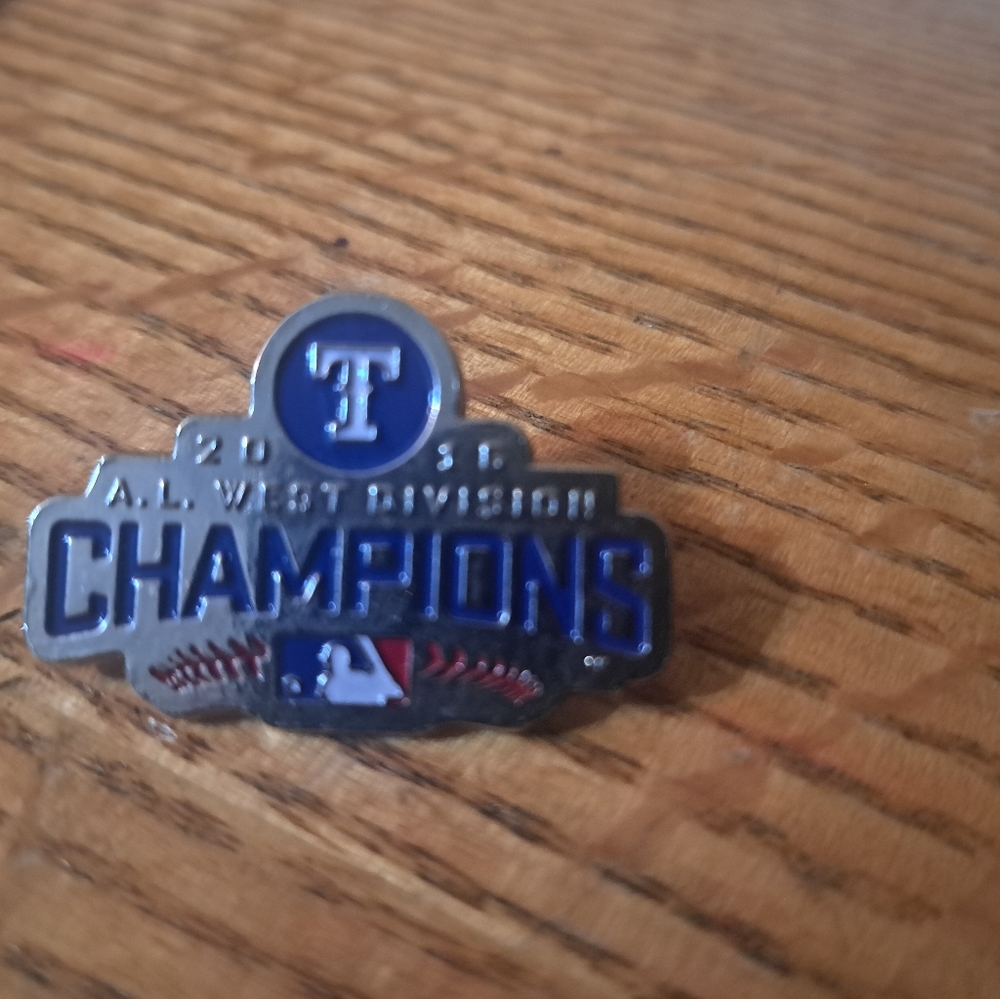 Texas Rangers 2016 AL West Division Champions Pin